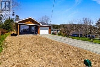 305 Petty Harbour Rd in St John's, NL - Building Photo - Building Photo