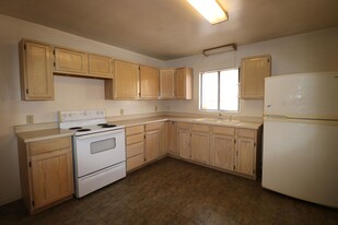 629 Jefferson St NE in Albuquerque, NM - Building Photo - Building Photo