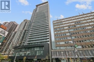 770 Bay St. in Toronto, ON - Building Photo