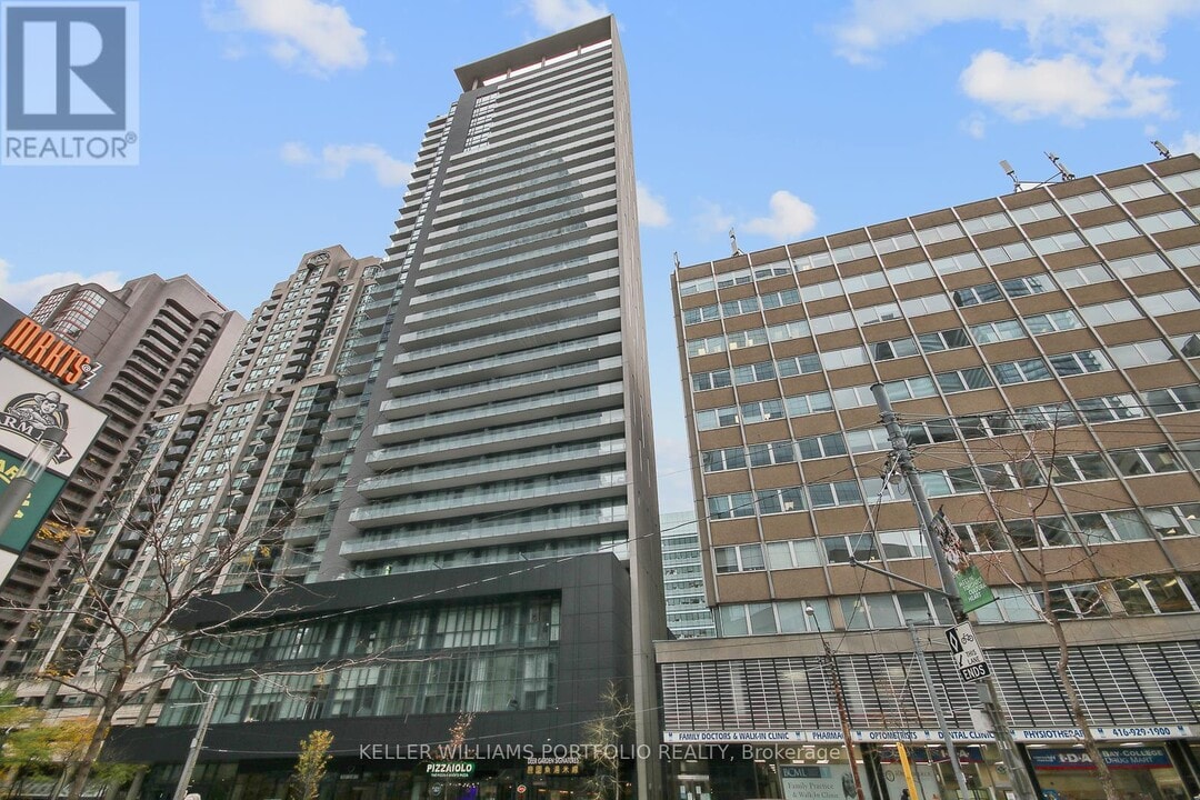 770 Bay St. in Toronto, ON - Building Photo