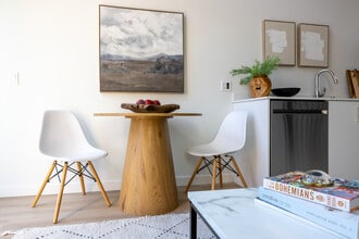 The Grace in Sacramento, CA - Foto de edificio - Building Photo