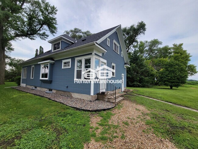 23868 70th St in New Richland, MN - Building Photo - Building Photo