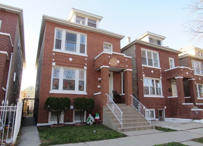4616 S Spaulding Ave, Unit #2