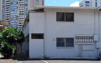 2311 Fern St in Honolulu, HI - Building Photo - Building Photo