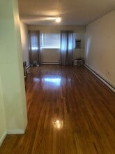 58 Trowbridge St, Unit 77-11 in Cambridge, MA - Building Photo - Building Photo