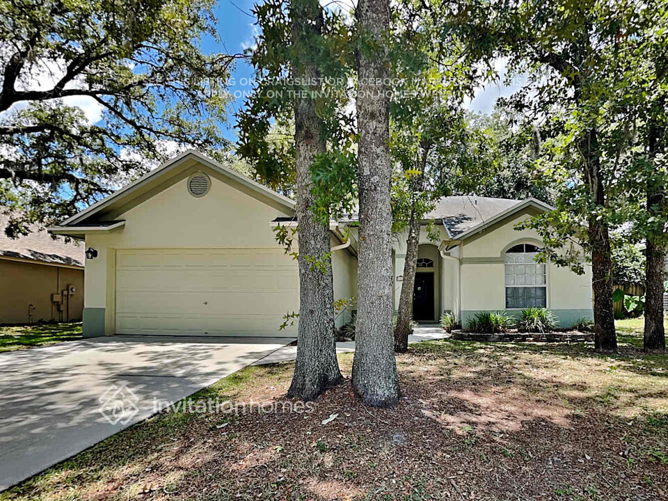 4025 Quail Briar Dr in Valrico, FL - Building Photo