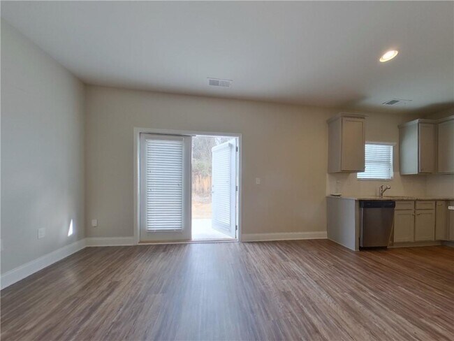 1452 Silver Charm Ln in Lawrenceville, GA - Building Photo - Building Photo