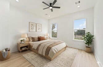 8044 Sunbury St in Houston, TX - Building Photo - Building Photo