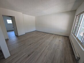 15308 Orange Ave, Unit 1 in Paramount, CA - Building Photo - Building Photo