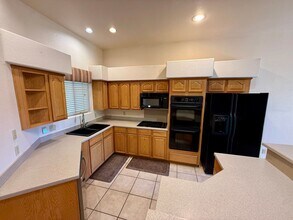 11785 Calle Gaudi in Yuma, AZ - Foto de edificio - Building Photo