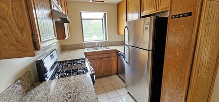 18085 Sundowner Way in Santa Clarita, CA - Building Photo - Building Photo