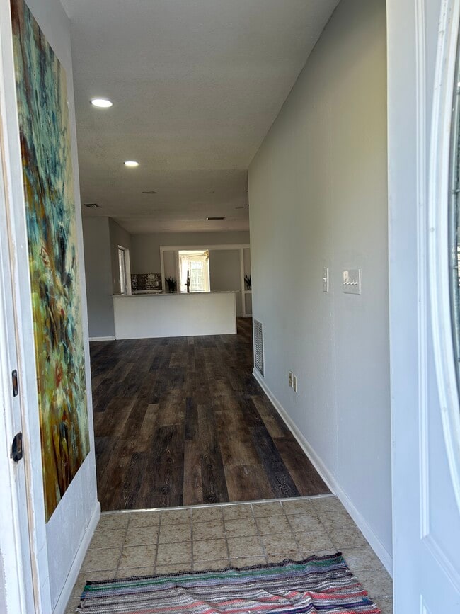 10415 113th St in Largo, FL - Building Photo - Building Photo