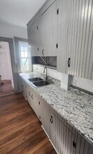 135 Myrtle St, Unit 1 in Manchester, NH - Building Photo - Building Photo