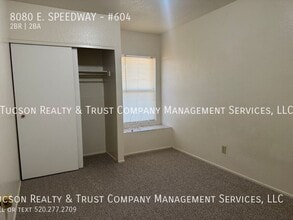 8080 E Speedway Blvd in Tucson, AZ - Building Photo - Building Photo