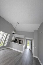 8273 Cascade Oaks Dr in Orlando, FL - Building Photo - Building Photo