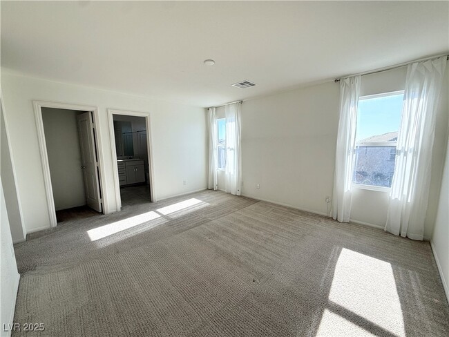 property at 1317 Hopespring Loop Ave