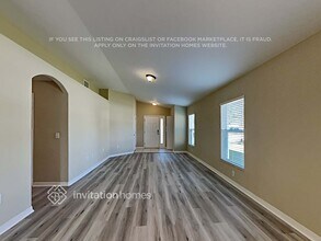 15404 Peach Stone Pl in Ruskin, FL - Building Photo - Building Photo