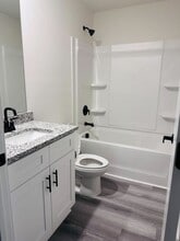 224 22nd Ave NE in Hickory, NC - Building Photo - Building Photo