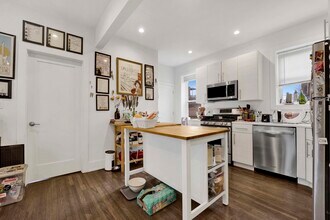 2519 W Altgeld St in Chicago, IL - Building Photo - Building Photo