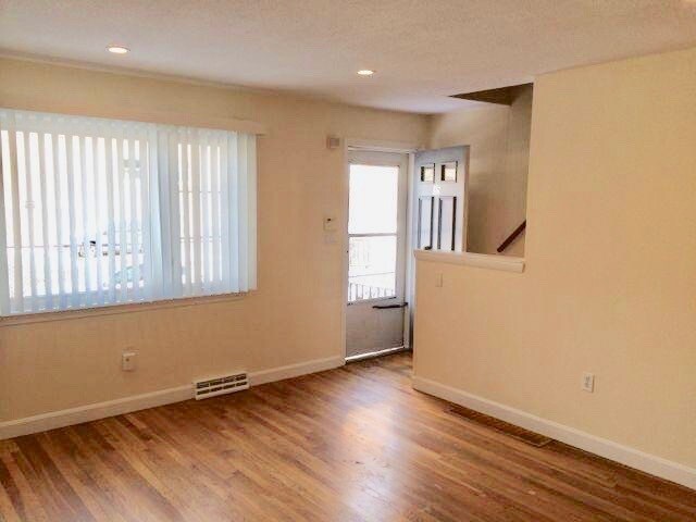 35 Higgins St, Unit 1