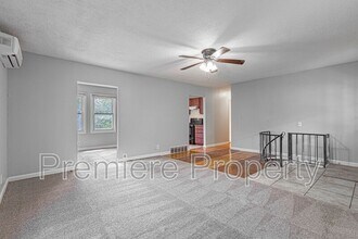 2727 S Vermont Ave in Independence, MO - Building Photo - Building Photo