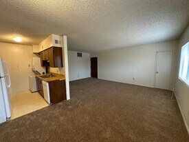 810 S Kolb Rd, Unit 4 in Tucson, AZ - Building Photo