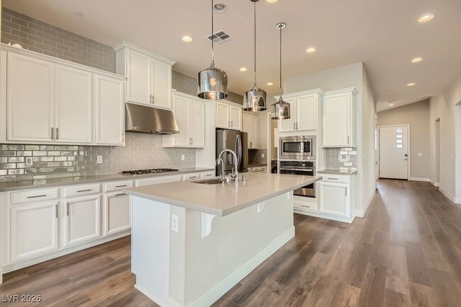 property at 3008 Barrett Springs Ave