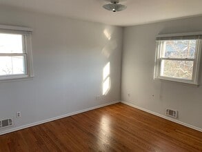 2421 Homestead Ave in Spring Lake, NJ - Building Photo - Building Photo