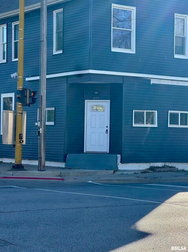 property at 627 N Division St