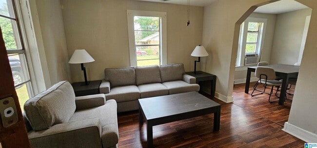 property at 3233 Allison-Bonnett Memorial Dr