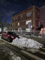 400 Crescent St. in Brooklyn, NY - Building Photo