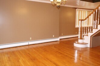 484 Walnut St in Fall River, MA - Foto de edificio - Building Photo