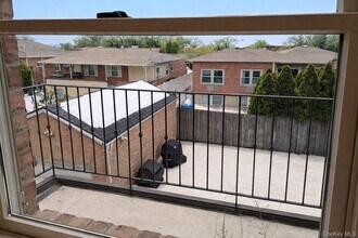 42-04 218th St in Queens, NY - Building Photo - Building Photo