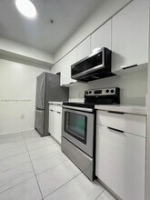 12124 St.Andrews Pl in Miramar, FL - Building Photo - Building Photo