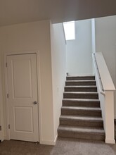 2285 Milano Trl in Redding, CA - Foto de edificio - Building Photo