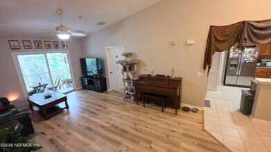 9536 Armelle Way in Jacksonville, FL - Foto de edificio - Building Photo