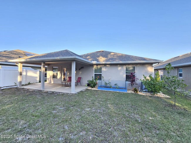 971 Tupelo Cir in Cocoa, FL - Building Photo - Building Photo