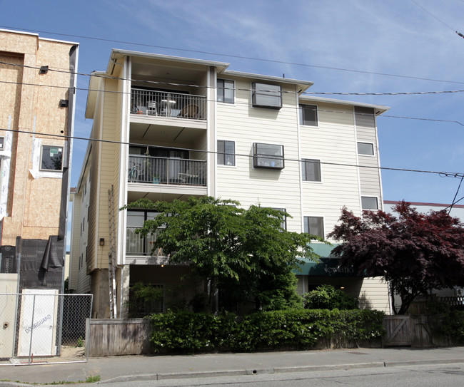 Newland Apartments in Seattle, WA - Building Photo - Building Photo