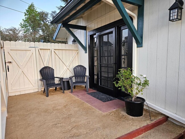 1219 Deer Trail Ln in Solvang, CA - Building Photo - Building Photo