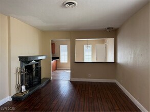 4337 Edward Ave in Las Vegas, NV - Building Photo - Building Photo