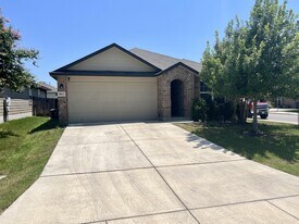 10822 Shaenmeadow in San Antonio, TX - Building Photo