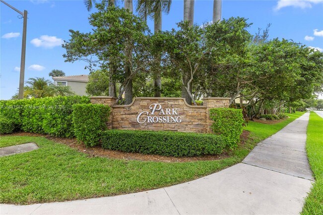1445 NW 154th Ln in Pembroke Pines, FL - Building Photo - Building Photo