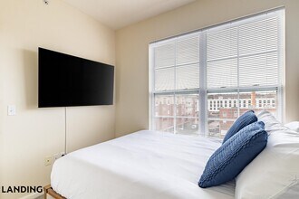 400 Blake St, Unit 2407 in New Haven, CT - Foto de edificio - Building Photo