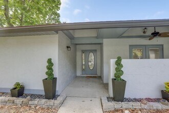 4702 S St Brides Cir in Orlando, FL - Building Photo - Building Photo