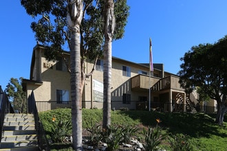 Ocean Breeze in San Diego, CA - Building Photo - Building Photo