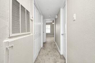 1201 Enterprise Ave in League City, TX - Building Photo - Building Photo