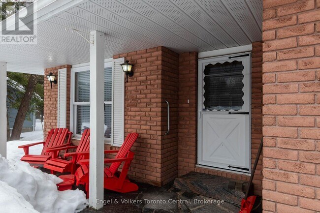 10 Daleman Dr in Bracebridge, ON - Building Photo - Building Photo