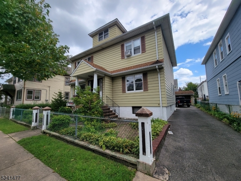 141 Mahar Ave-Unit -3 in Clifton, NJ - Foto de edificio
