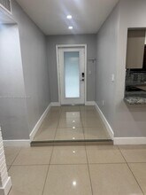 7541 Miramar Pkwy in Miramar, FL - Foto de edificio - Building Photo