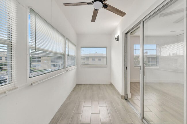 126 Burgundy B in Delray Beach, FL - Building Photo - Building Photo